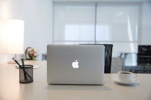 Jakie powinny być meble pracownicze? Meble na wymiar w Katowicach