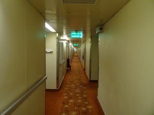 Jak wybrać wykładzinę? Wykładziny do biura, obiektowe – hotelowe
