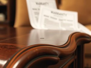 Gwarancja na meble: zakres ochrony, typowe wyłączenia i praktyczne wskazówki użytkowania
